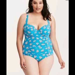 Torrid blue heart print ruched push up swimsuit size 1